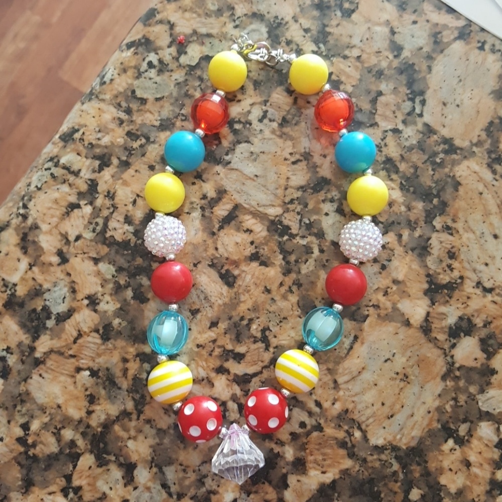 Girls bubble necklace